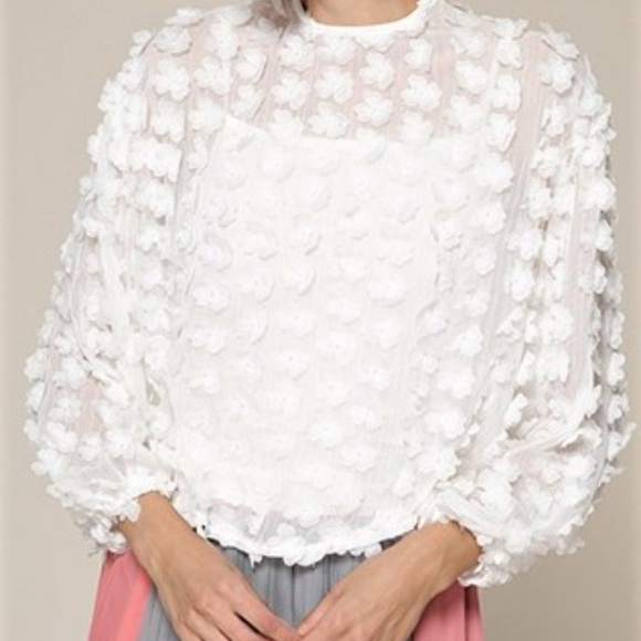 Crow Cloth White Floral Applique Blouse - Picture 7 of 8